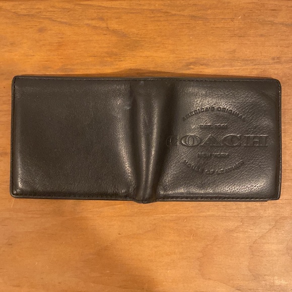 Coach Wallet - Picture 4 of 6